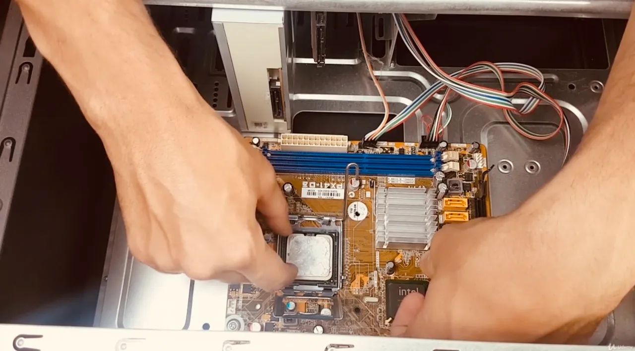 QUER APRENDER A FAZER Manutenção e Formatação de Computadores - Completo e 100% Online! - Foto 4