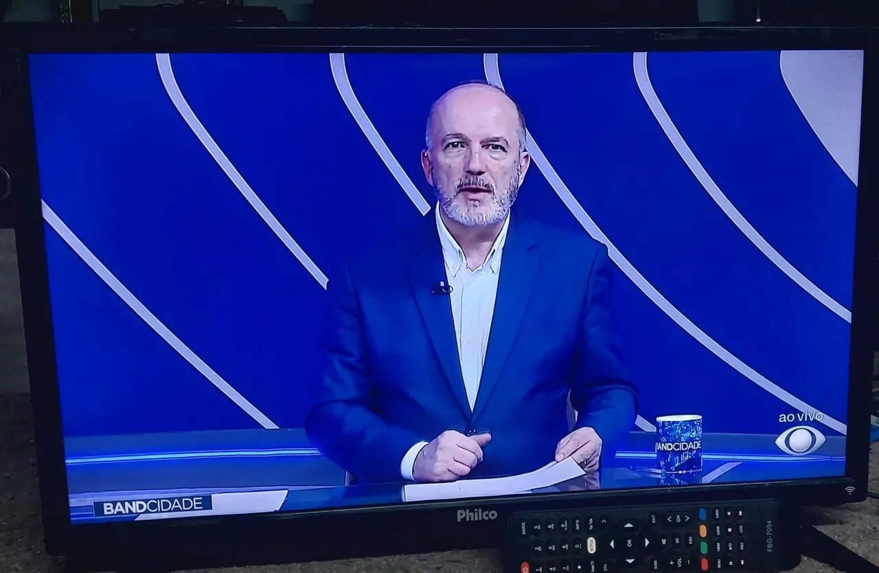 TV Philco em bom estado