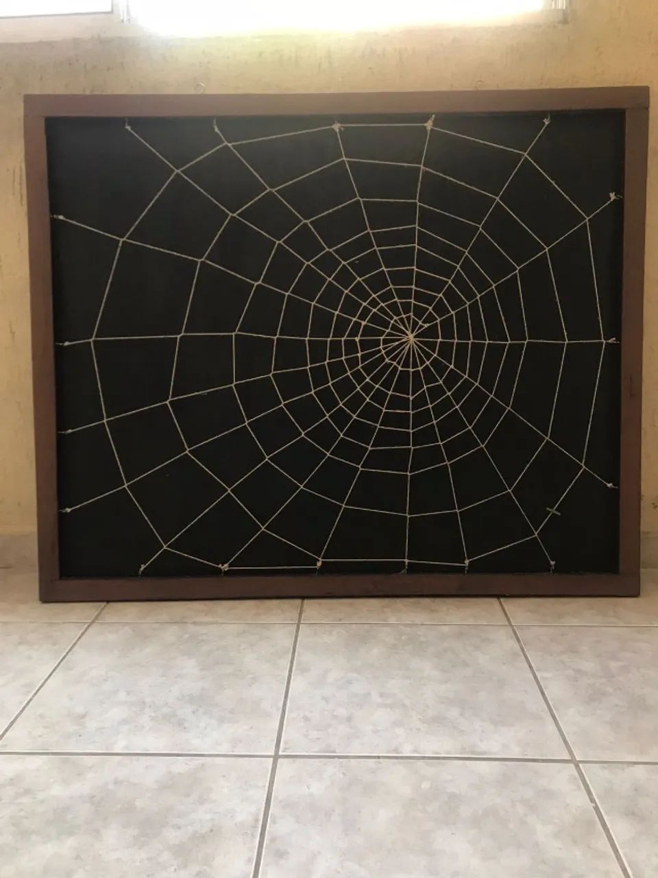 Quadro decorativo com teia artesanal em barbante64294493293825120