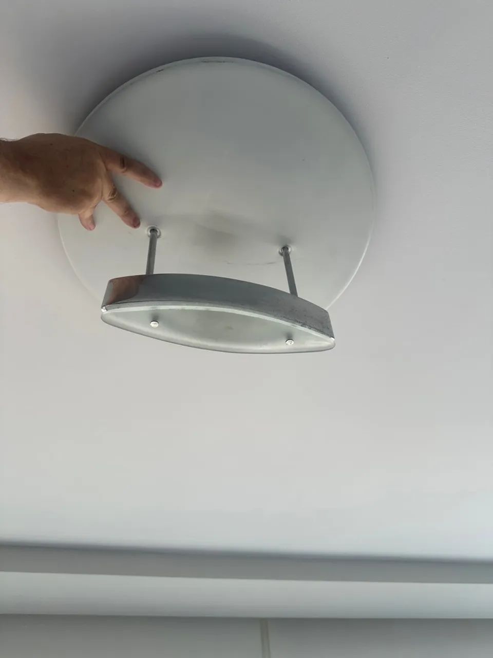 Luminária de Teto Moderna e Elegante - Foto 4