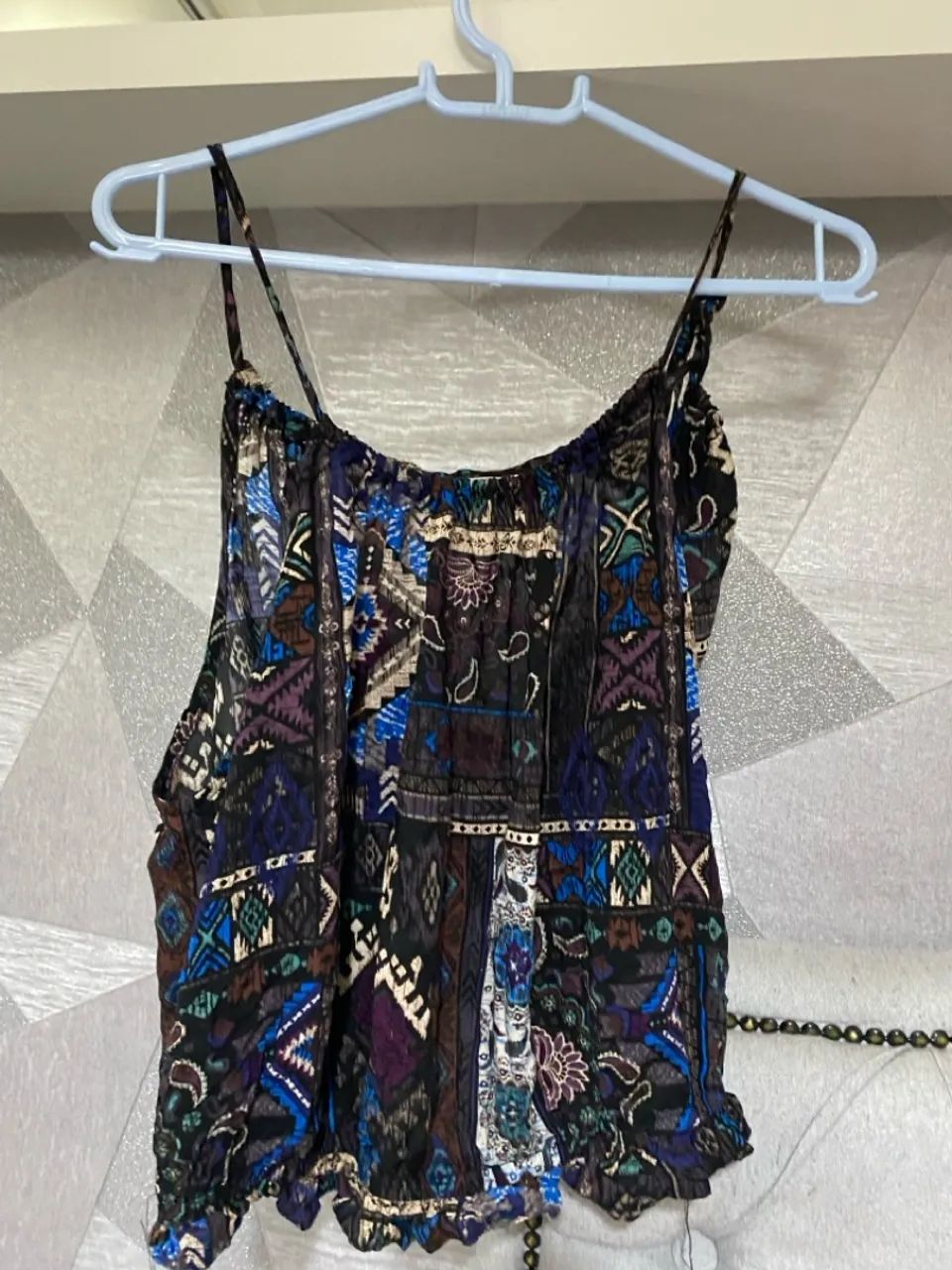 Lote com 5 blusas lindas - Foto 3