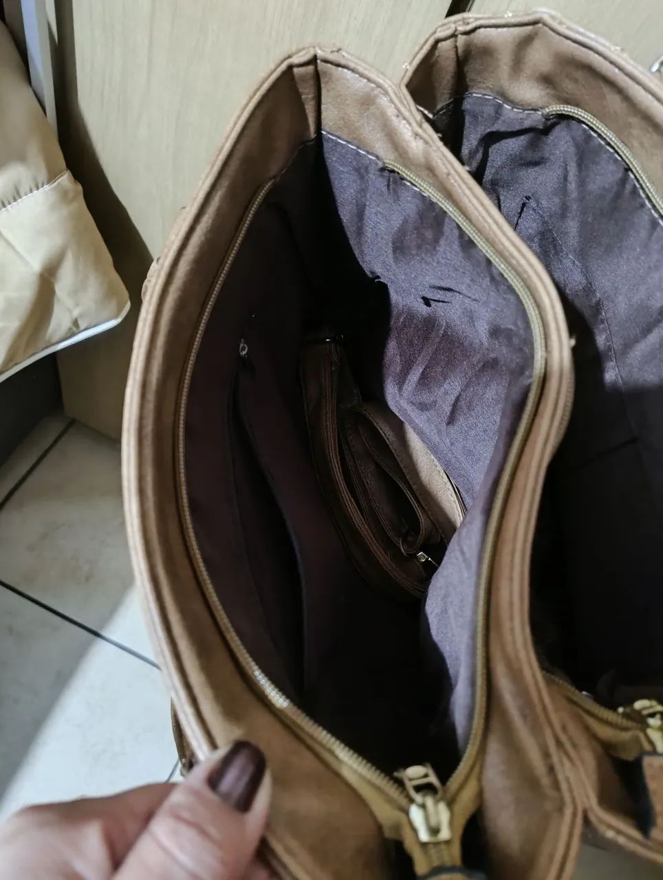 Bolsa feminina em couro sintético  - Foto 4