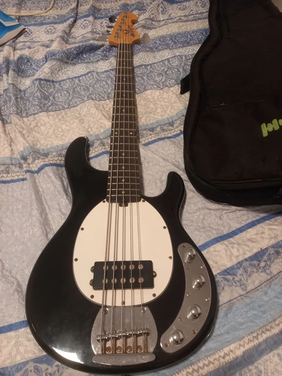 Baixo Elétrico tratar zap *96 - Instrumentos musicais Baixo Elétrico tratar zap *96 - Instrumentos musicais