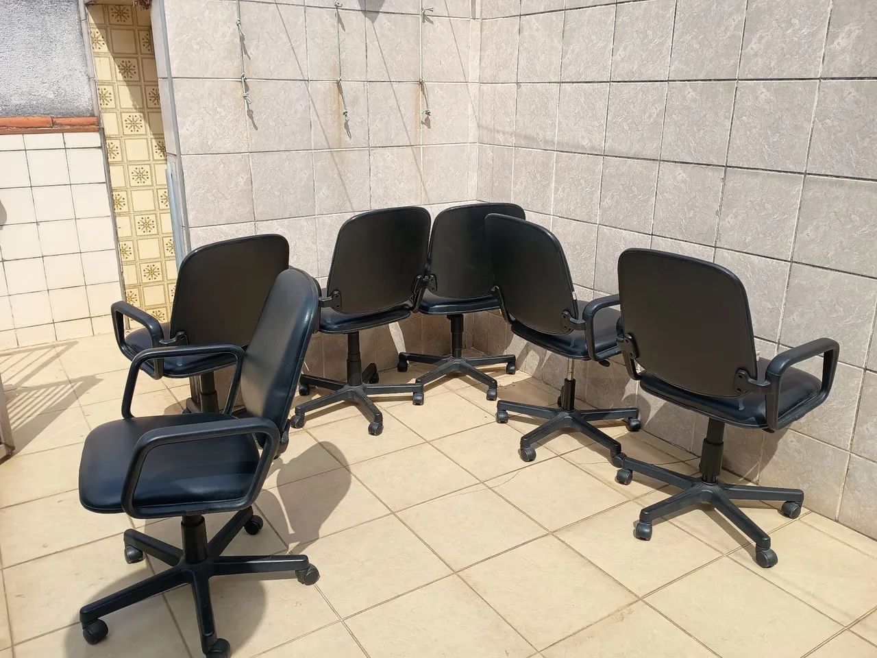 Conjunto Cadeiras Giratorias com 5 unidades  - Foto 3