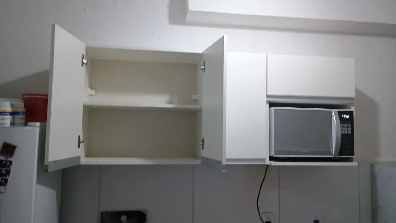 Armario de 3 portas +nicho de microondas  - Foto 2