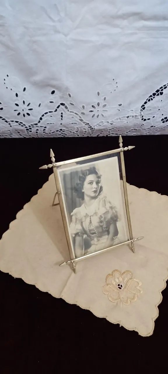 Antigo Porta Retrato De Bronze Decada De 40 - Foto 3