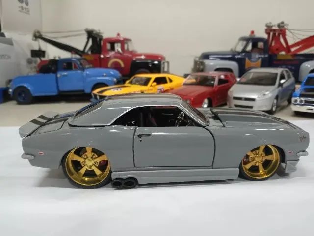 Miniatura Camaro Ss Z28 1968 1/24 Maisto #2e04 - Foto 6