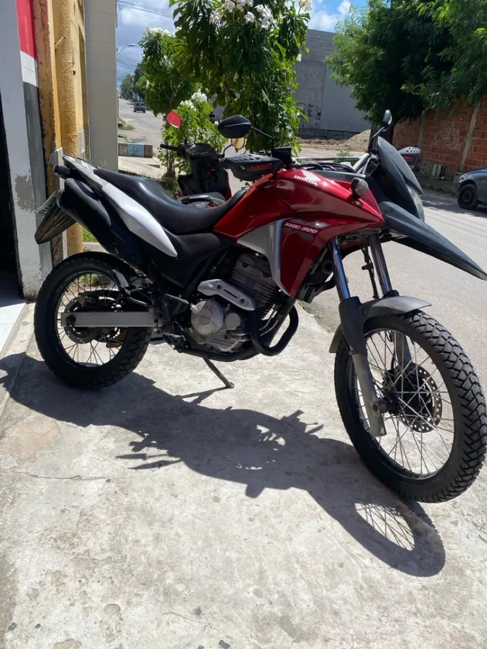 XRE 300 2014