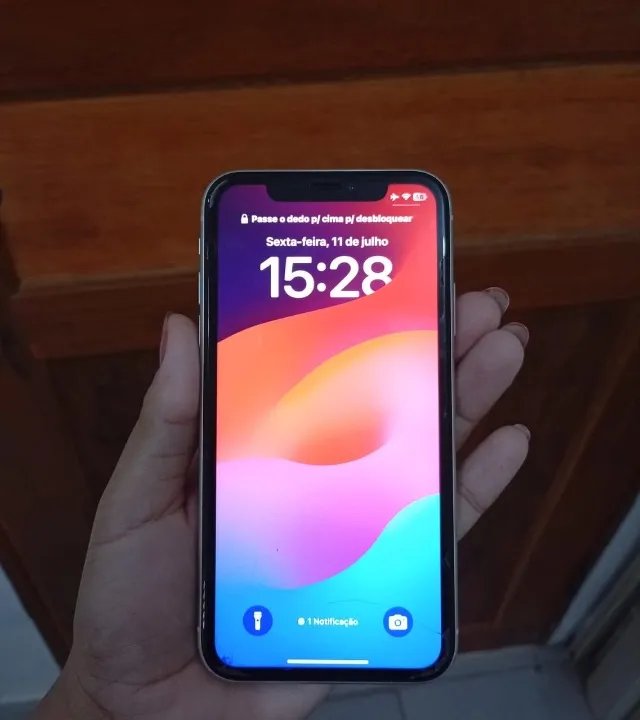 iPhone 11