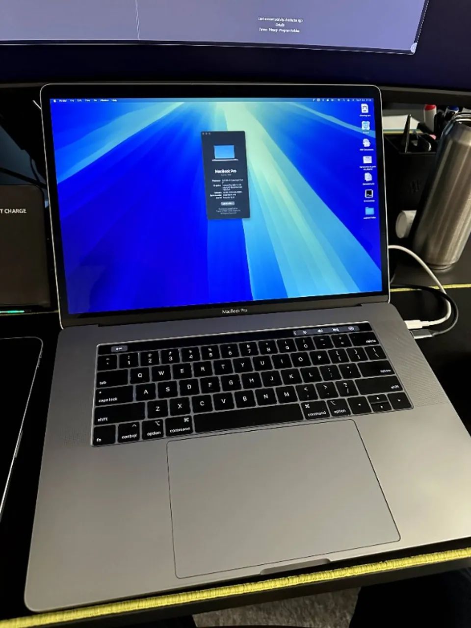 【即日発送】Macbook PRO 2019 core i7 SSD500GB Apple MacBook Pro 16インチ Retinaディスプレイ Late 2019/第9世代