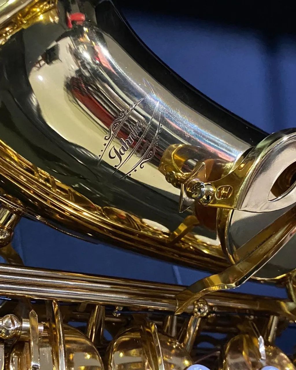 Saxofone Dourado Profissional - Instrumento Musical - Foto 2