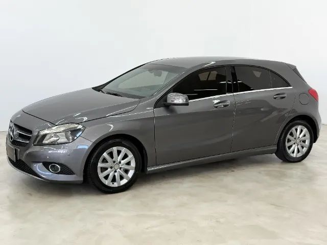 A200 1.6 Turbo - Impecável