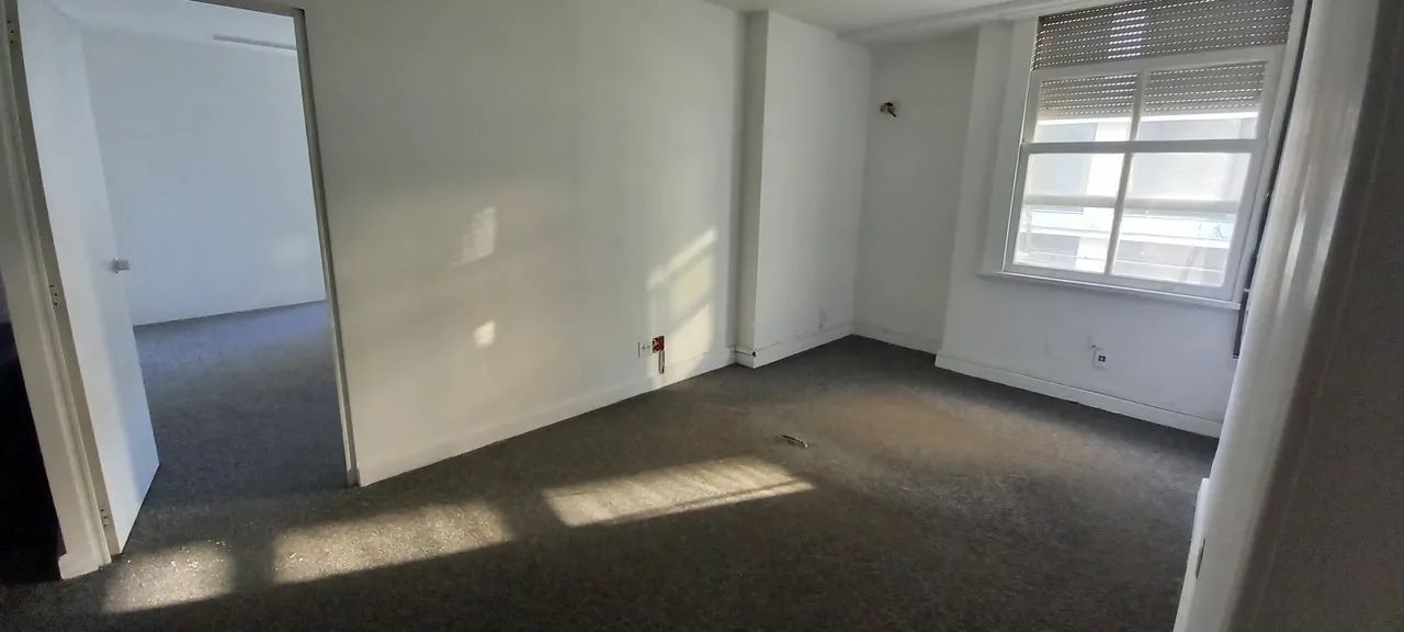 Escritório para aluguel tem 135 metros quadrados com 4 quartos em Centro - Rio de Janeiro  - Foto 5
