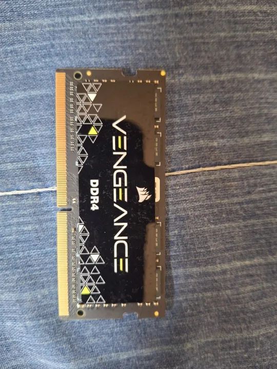 Memória Ram DDR4 Notebook Corsair Vengeance 16 Gb - 2400 Mhz - Semi Nova  - Foto 2