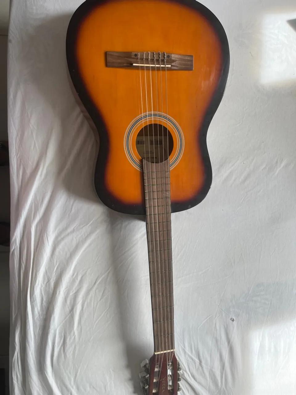 Violão com cordas de nylon