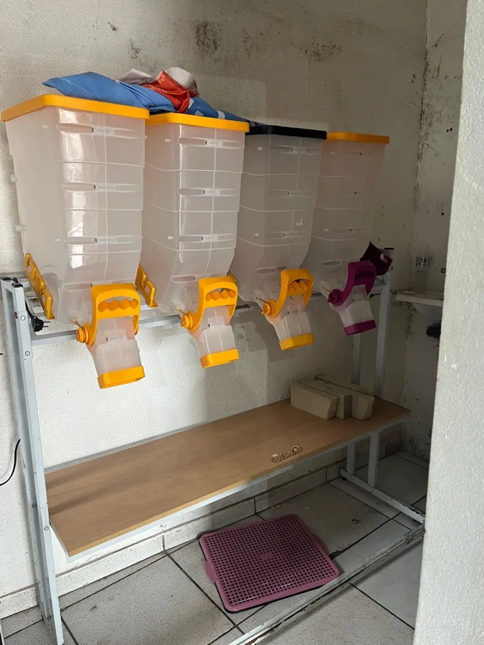 Dispenser para ração 