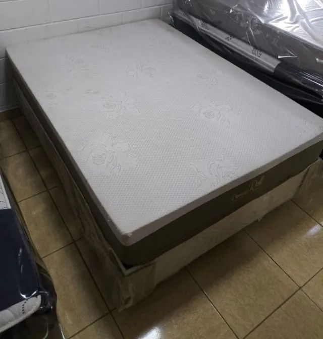 Colchão de Casal Queen 1,58x1,98x24cm DIVIDIMOS EM ATÉ 10X SEM JUROS