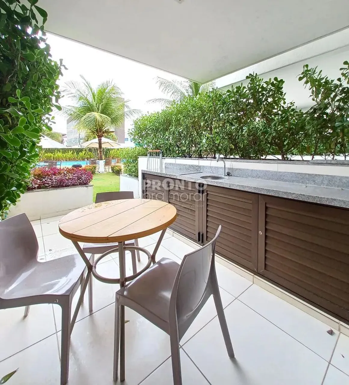 Studio com Varanda Gourmet à Venda em Porto de Galinhas Oportunidade Única!