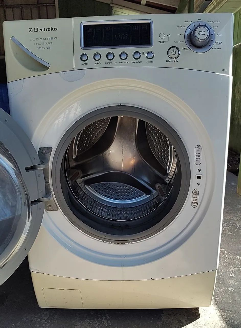 Máquina de lavar lava e seca Electrolux 10.5 KG  - Foto 4