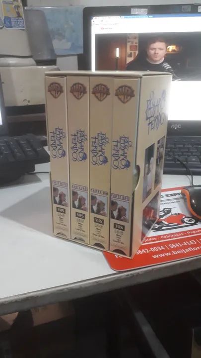 Filme VHS "Passaros feridos " - 4 fitas com encarte e caixa de embalagem original