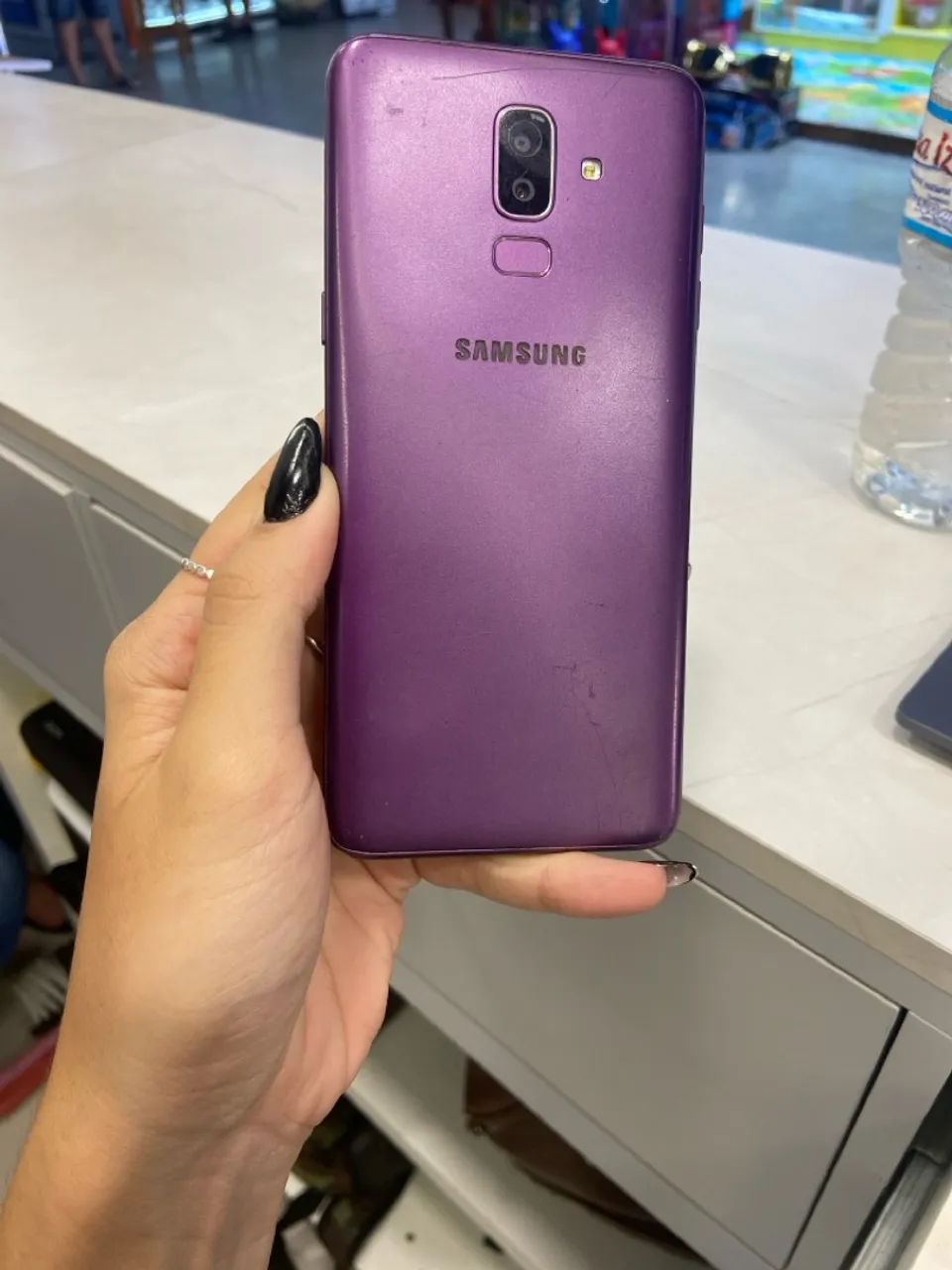 Samsung Galaxy J8