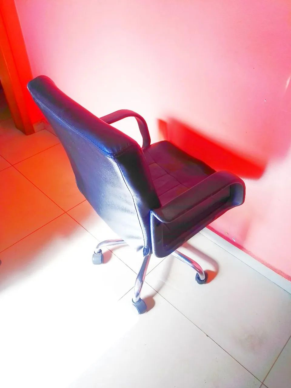 Cadeira Escritorio Presidente - Foto 2