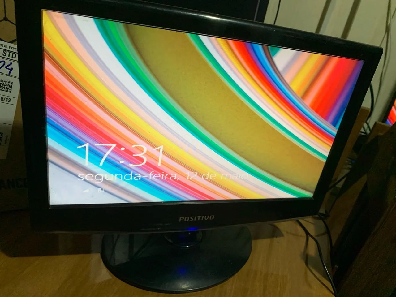 Monitor Positivo 16 polegadas