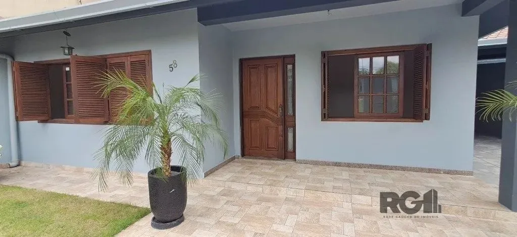 Otima Casa/sobrado no bairro Jardim Itu de 2 pavimentos com 4 dormitórios e 6 vagas de gar