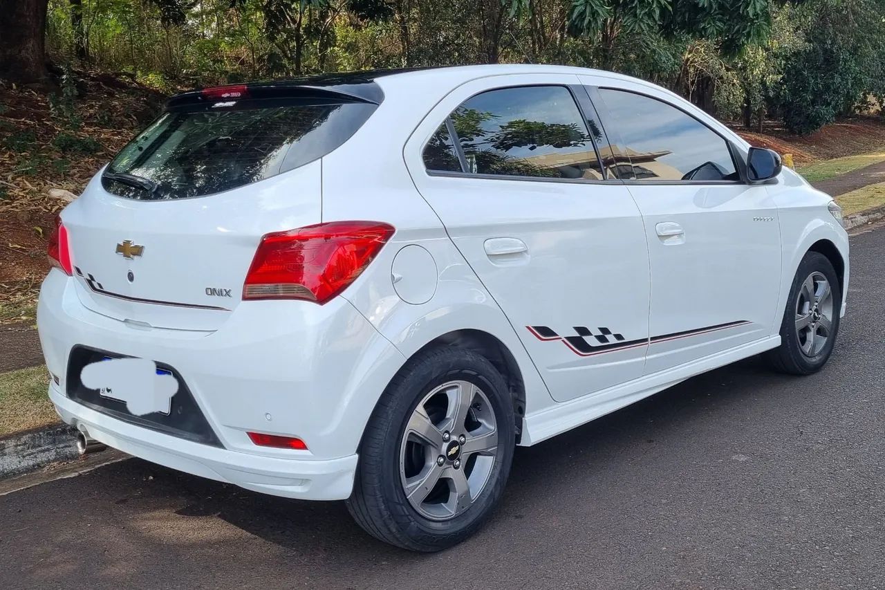 Onix 1.4 Effect - Sem retoques (revisado gm + pneus 0km dez/2025) - Foto 3