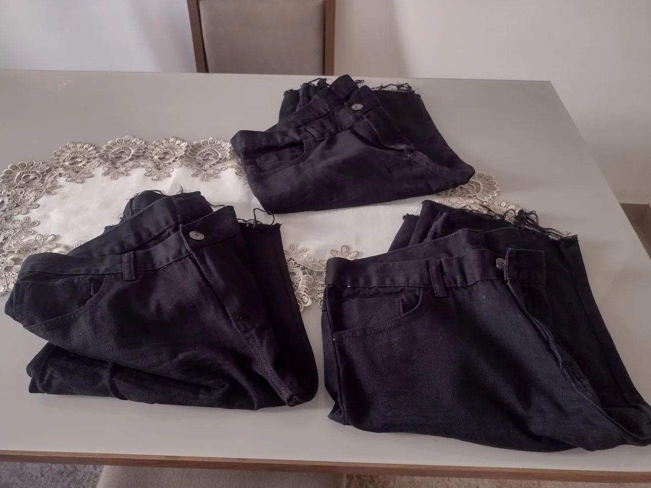 Bermudas Jeans Preta - Foto 4