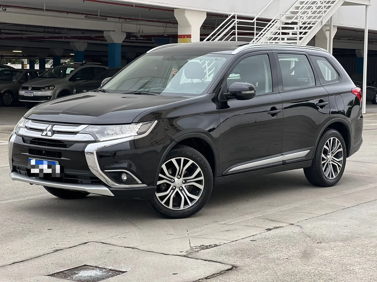Outlander teto solar impecável