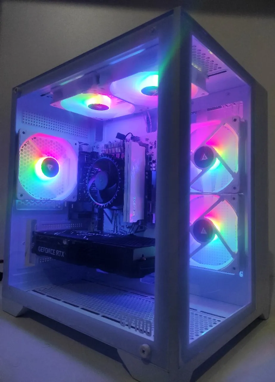 Pc Gamer Branco Aurora: i5-12400F + 3060 12GB (NOVO)