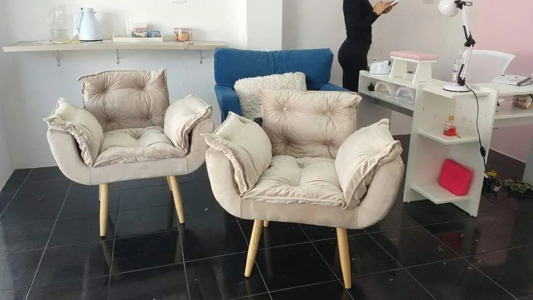 Poltrona Classic Rosa - Conforto e Estilo para sua Casa! - Foto 5