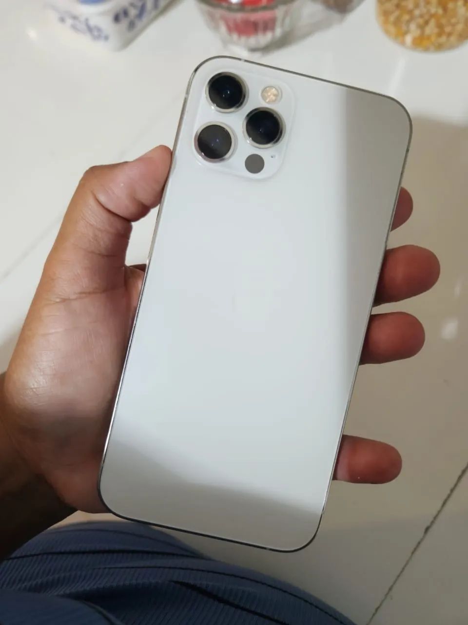 iPhone 12Pro ホワイト 本体 Apple iPhone 12 (64 GB) - Branco | Amazon.com.br