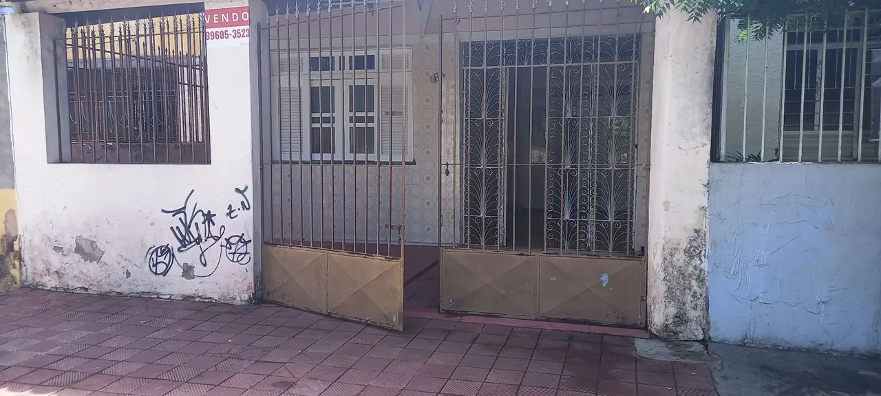 Casa na Av. Maranhão próximo ao Hospital Nestor Piva