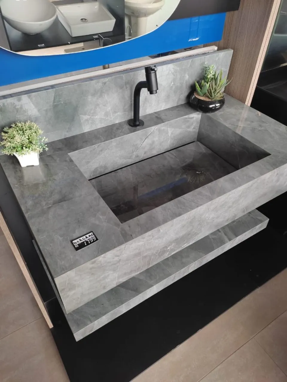 Cuba de Porcelanato Cinza Elegante
