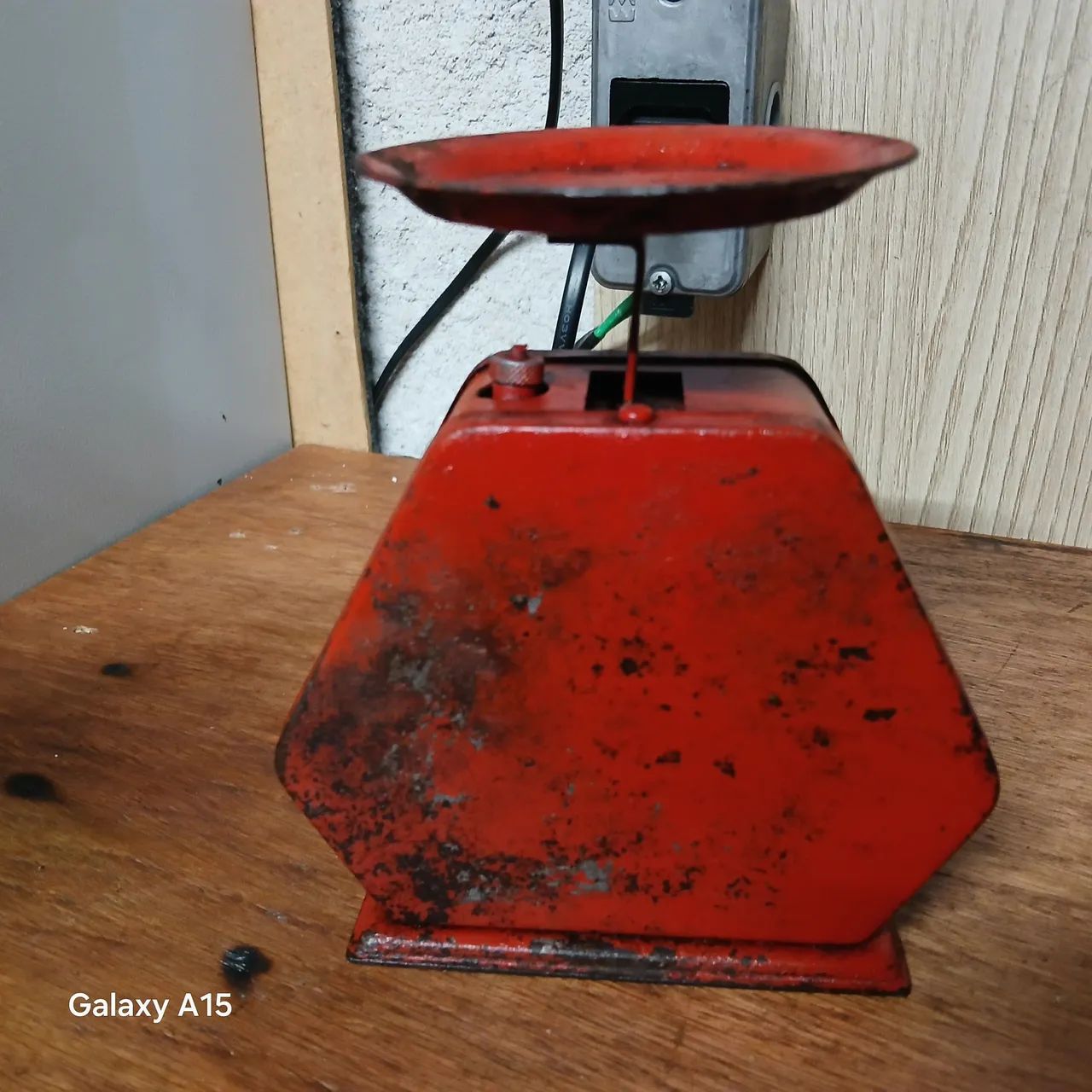 Vendo essa balança antiga de 2 kilos raridade  - Foto 5