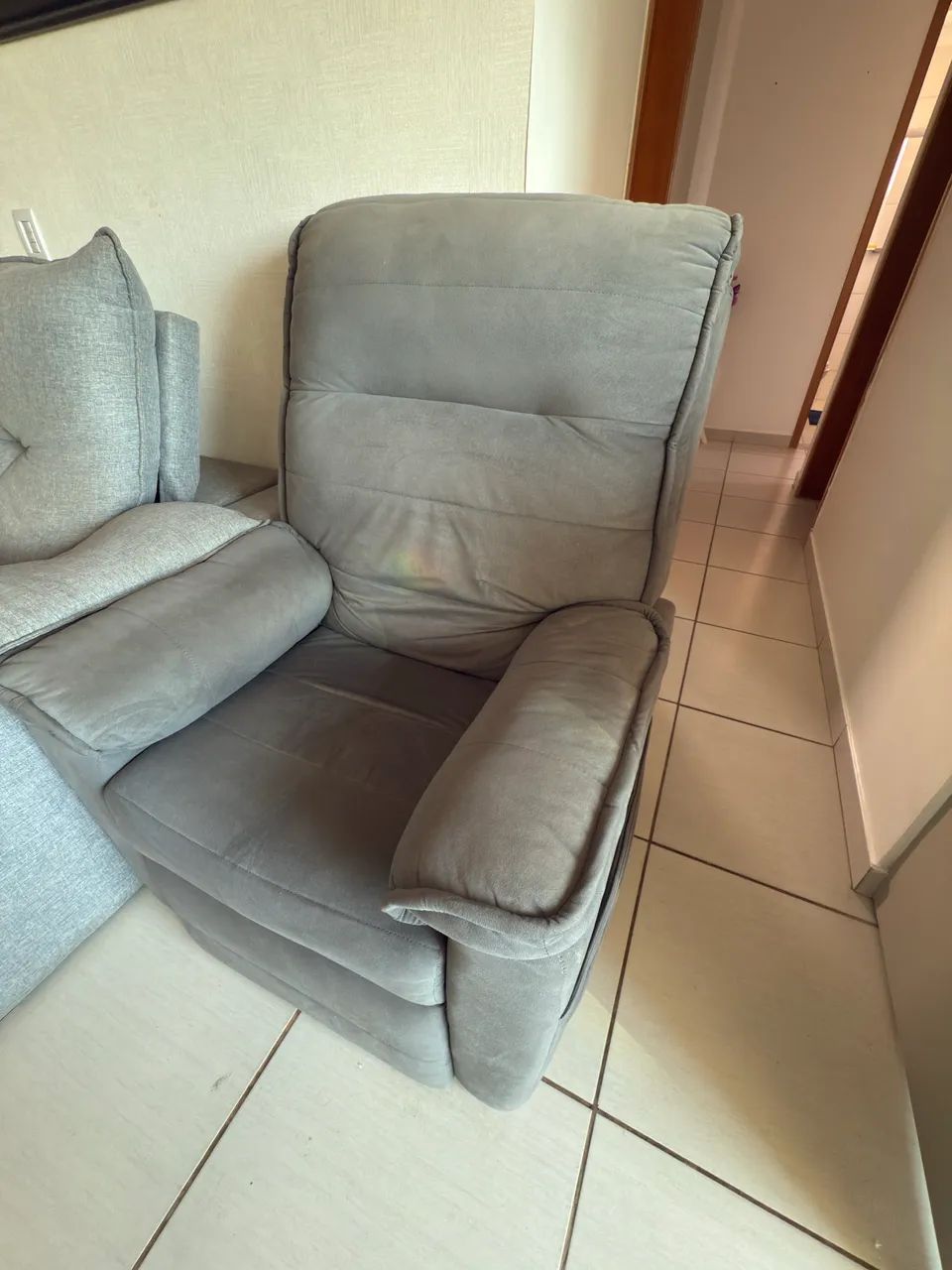 Vendo Poltrona Reclinavel  - Foto 2