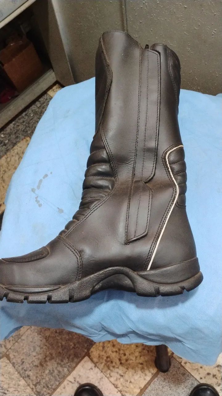 Bota de Motociclista Preta - Foto 2