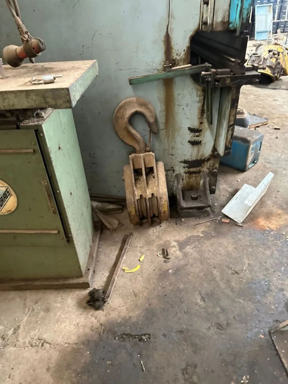 Pegador de poste de concreto e gancho para guincho