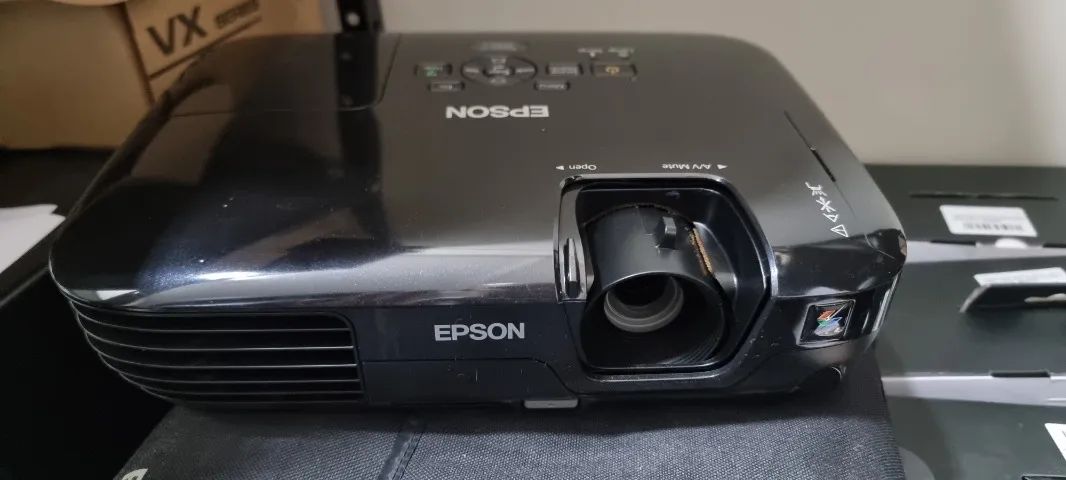 Projetor Epson PowerLite S10 SVGA (lâmpada ruim) - Foto 4