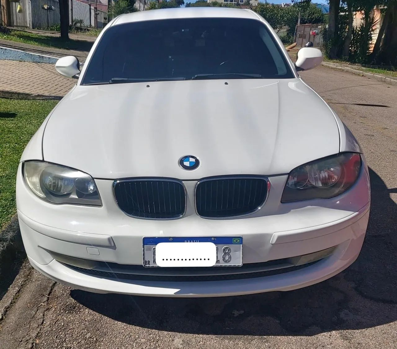 BMW 118i, carro bem cuidado sempre feito as manutenções.