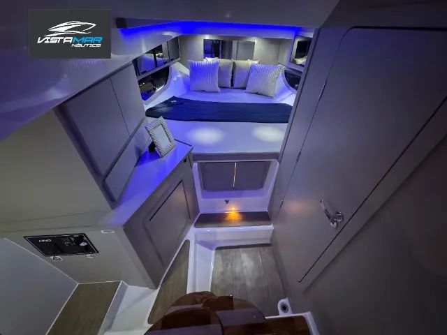 Lancha NHD 325 pés (34 pés) com parelha popa  - Foto 9