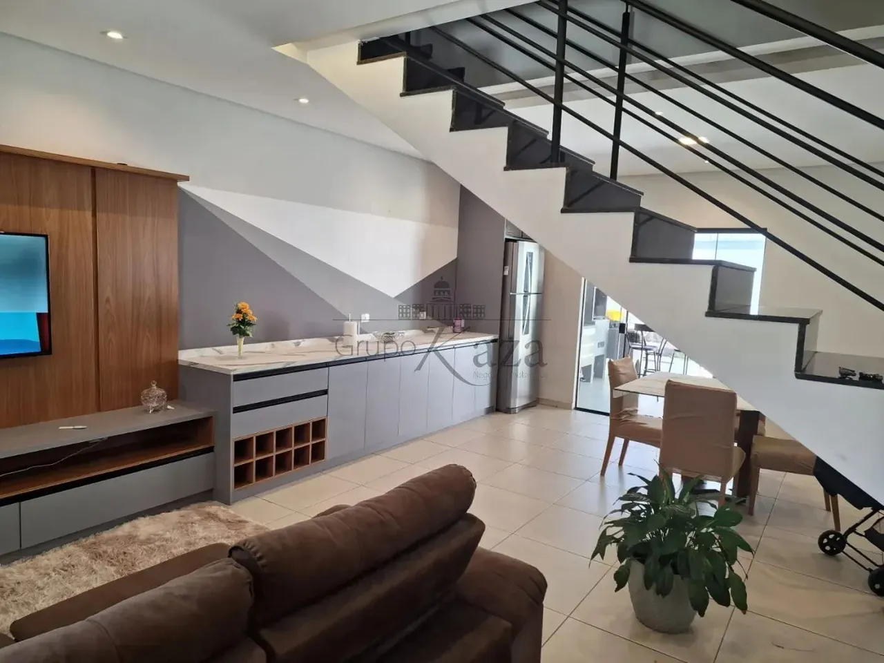 Oportunidade - Casa Sobrado - Jardim Santa Júlia - 2 Dormitórios - 140m² - Estuda Permuta.
