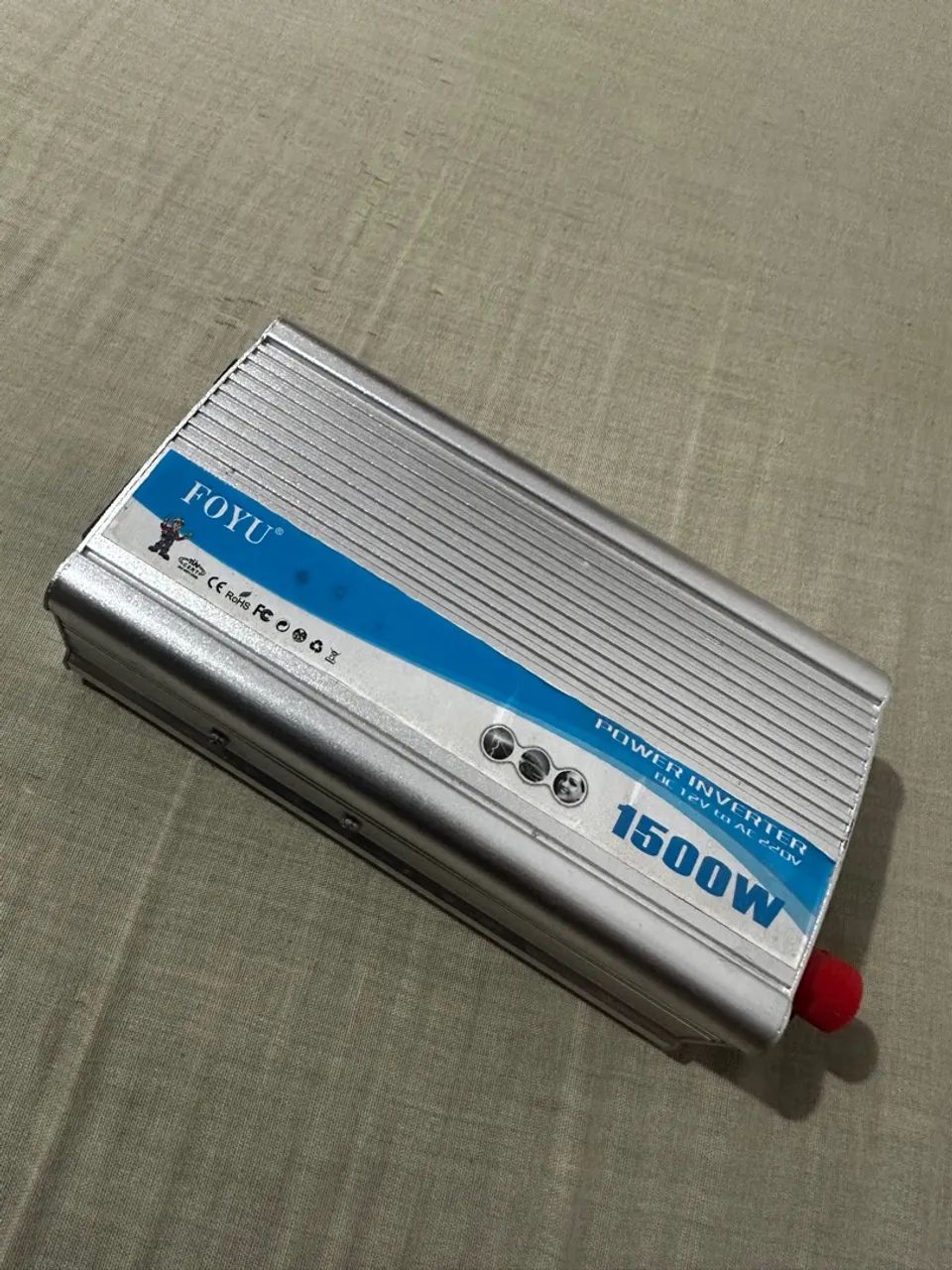 Conversor de voltagem, 12V para 110V com USB - Foto 2