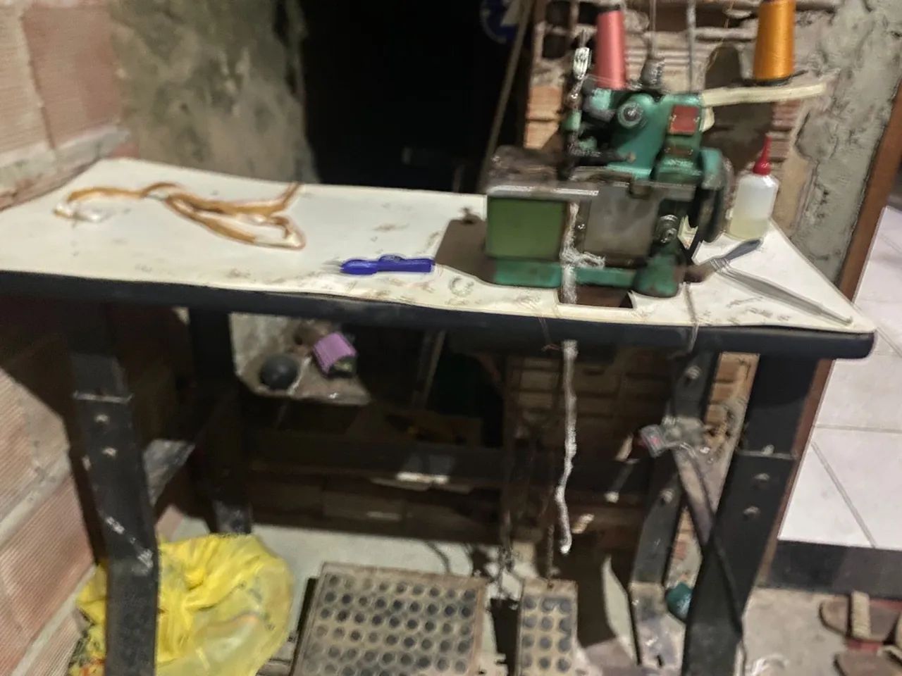 Overloque chinêsinha. 