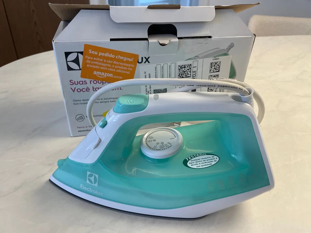 Ferro de Passar Roupa Electrolux 220V