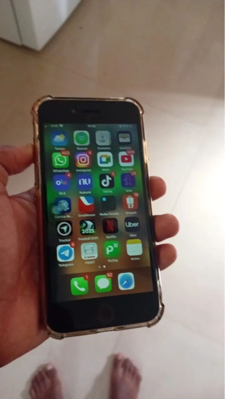 iPhone SE vendo ou troco 