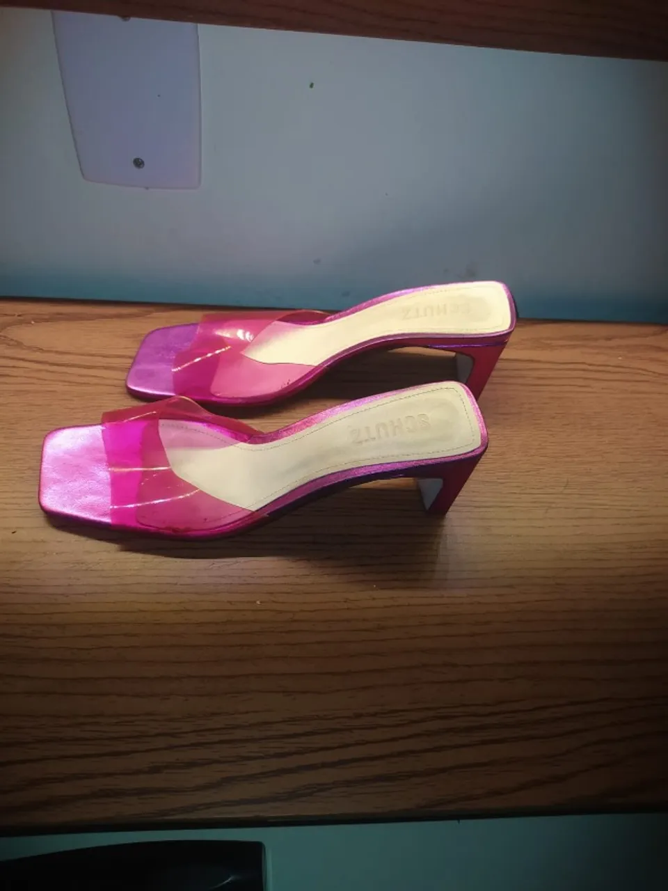 Sandália Schutz Tam 36 salto em bloco rosa pink metalizado pouco usada