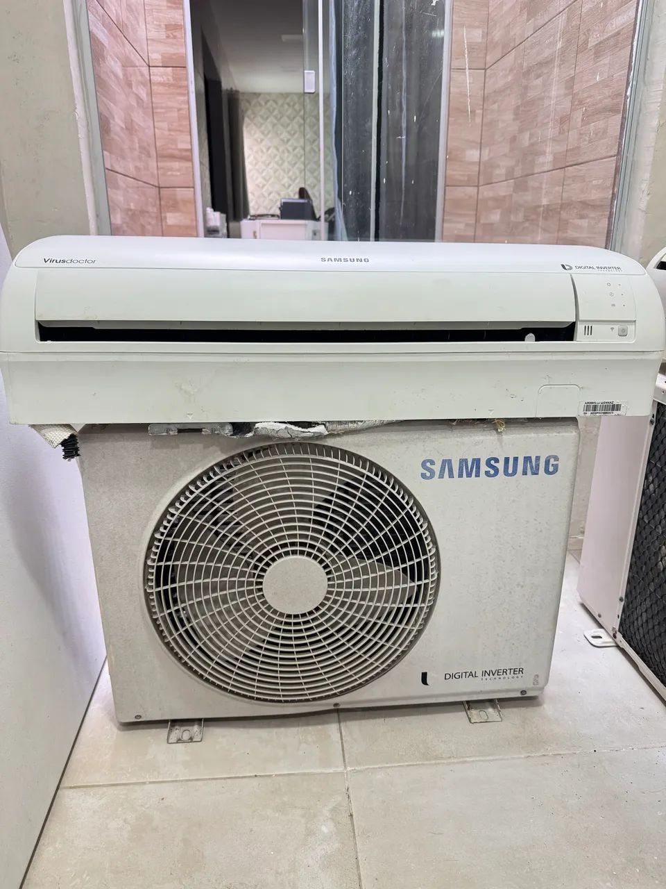 Condicionador de ar ( ar-condicionado)